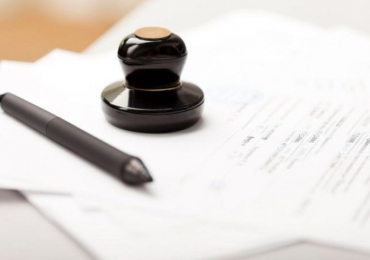 Consultations of a lawyer on obtaining a residence permit in Ukraine.
